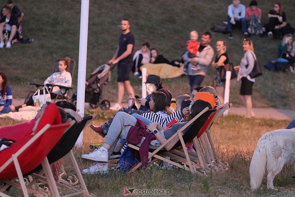 Kino letnie w Ostrołęce [24.07.2020] - zdjęcie #4 - eOstroleka.pl
