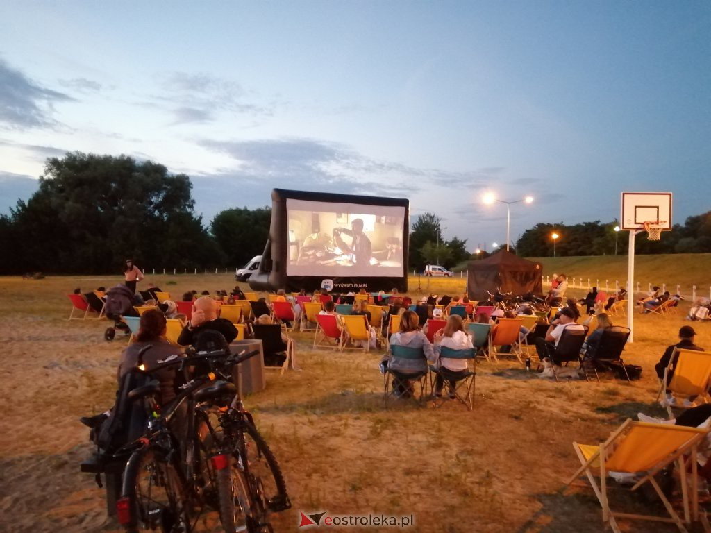 Kino letnie w Ostrołęce [24.07.2020] - zdjęcie #16 - eOstroleka.pl