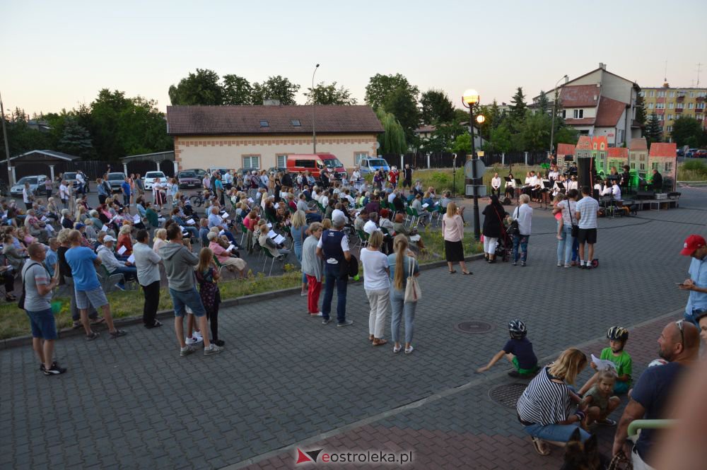 Ostrołęczenie śpiewali w hołdzie powstańcom [1.08.2020] - zdjęcie #21 - eOstroleka.pl