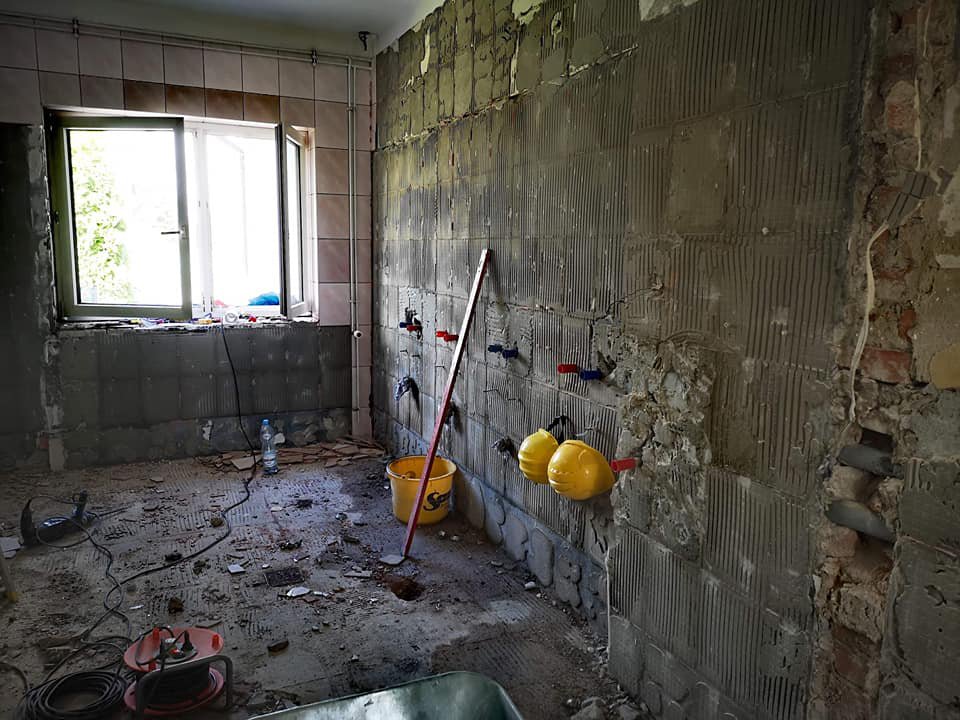 Prace remontowe w szkołach na terenie gminy Rzekuń - zdjęcie #2 - eOstroleka.pl