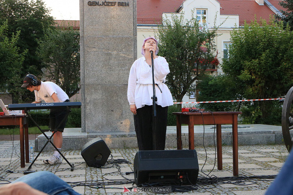 Art Czwartek - Śnię - recital Klaudii Miłoszewskiej [06.08.2020] - zdjęcie #3 - eOstroleka.pl