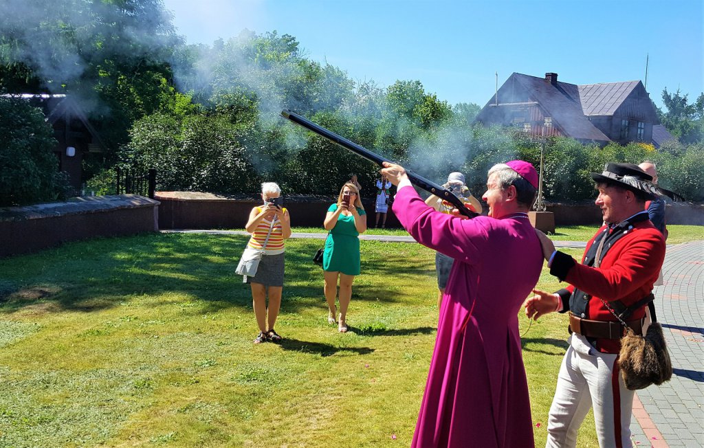 Święto Przemienienia Pańskiego i warsztaty lepienia „byśków” w Brodowych Łąkach [07.08.2020] - zdjęcie #22 - eOstroleka.pl