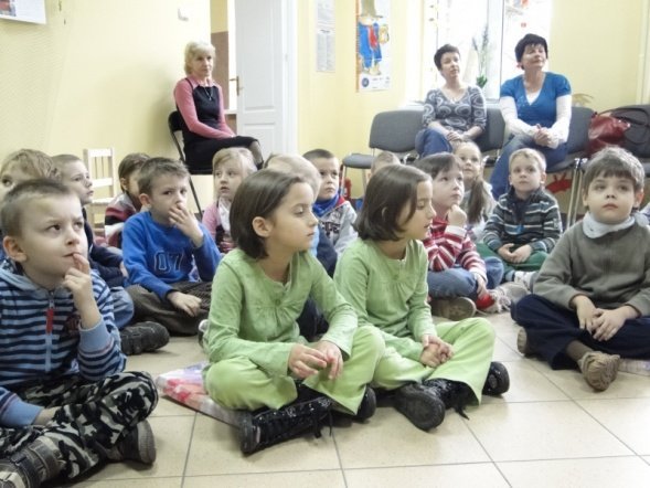 Spotkanie z dziećmi w MBP (26.10.2010) - zdjęcie #4 - eOstroleka.pl