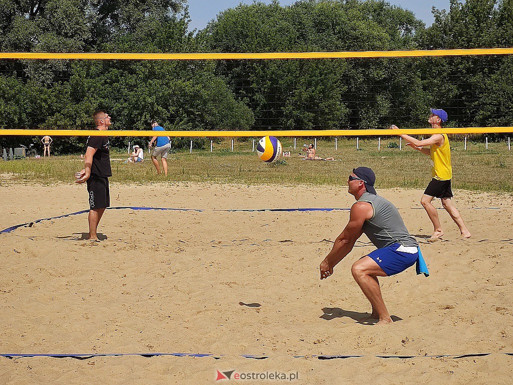Sportowa niedziela na plaży miejskiej [09.08.2020] - zdjęcie #74 - eOstroleka.pl