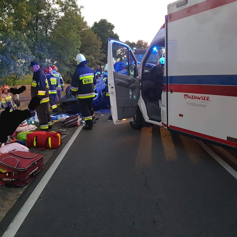 Cztery osoby poszkodowane w wyniku poważnego wypadku [11.08.2020] - zdjęcie #4 - eOstroleka.pl