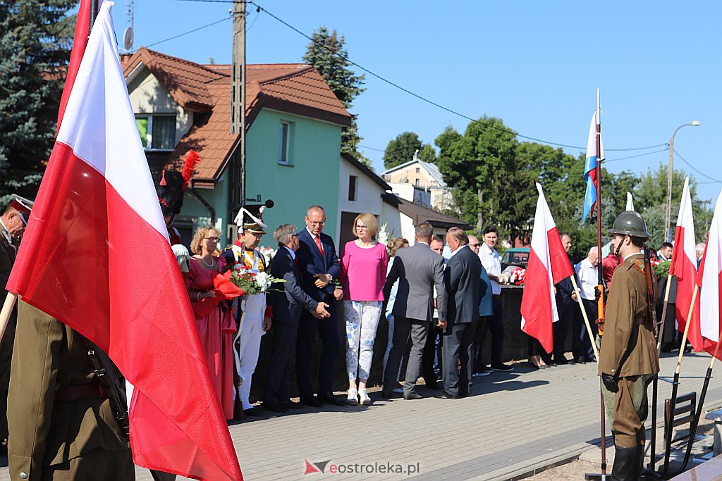 Święto Wojska Polskiego - uroczystości na cmentarzu parafialnym [15.08.2020] - zdjęcie #2 - eOstroleka.pl