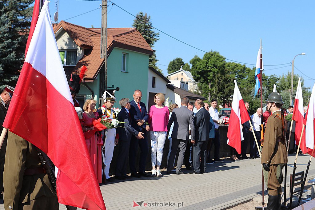 Święto Wojska Polskiego - uroczystości na cmentarzu parafialnym [15.08.2020] - zdjęcie #39 - eOstroleka.pl