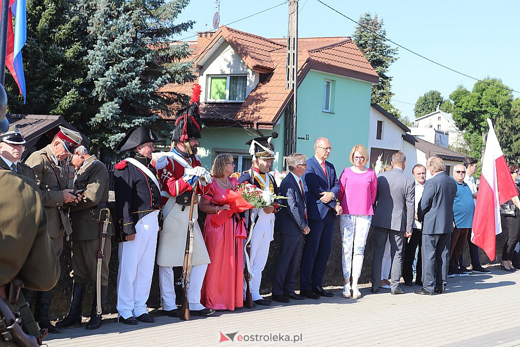 Święto Wojska Polskiego - uroczystości na cmentarzu parafialnym [15.08.2020] - zdjęcie #38 - eOstroleka.pl