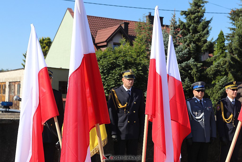 Święto Wojska Polskiego - uroczystości na cmentarzu parafialnym [15.08.2020] - zdjęcie #4 - eOstroleka.pl