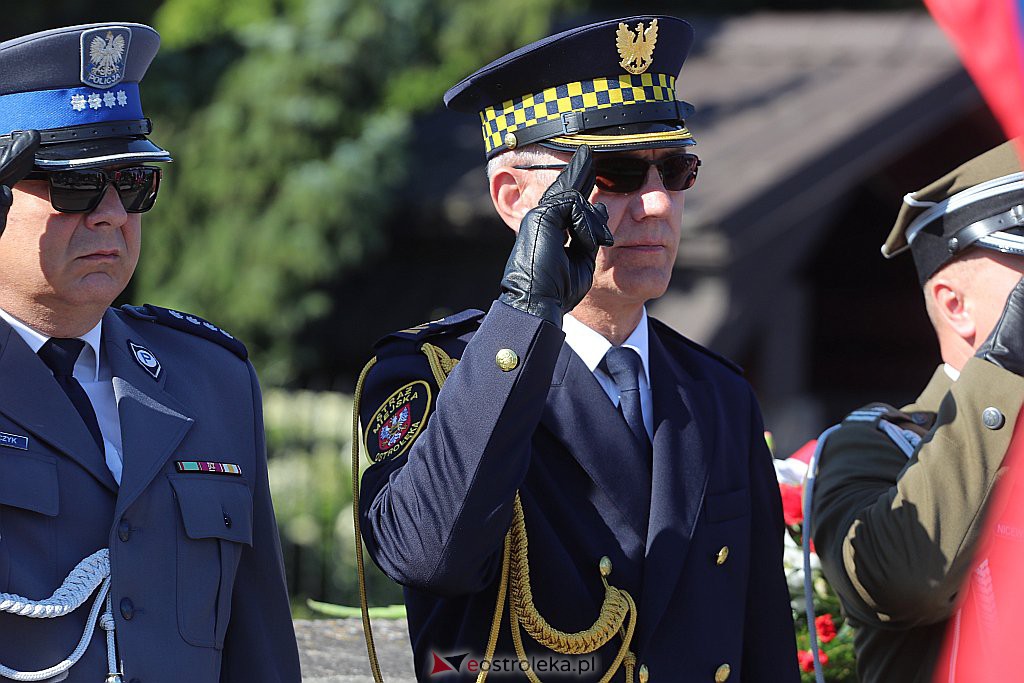 Święto Wojska Polskiego - uroczystości na cmentarzu parafialnym [15.08.2020] - zdjęcie #34 - eOstroleka.pl