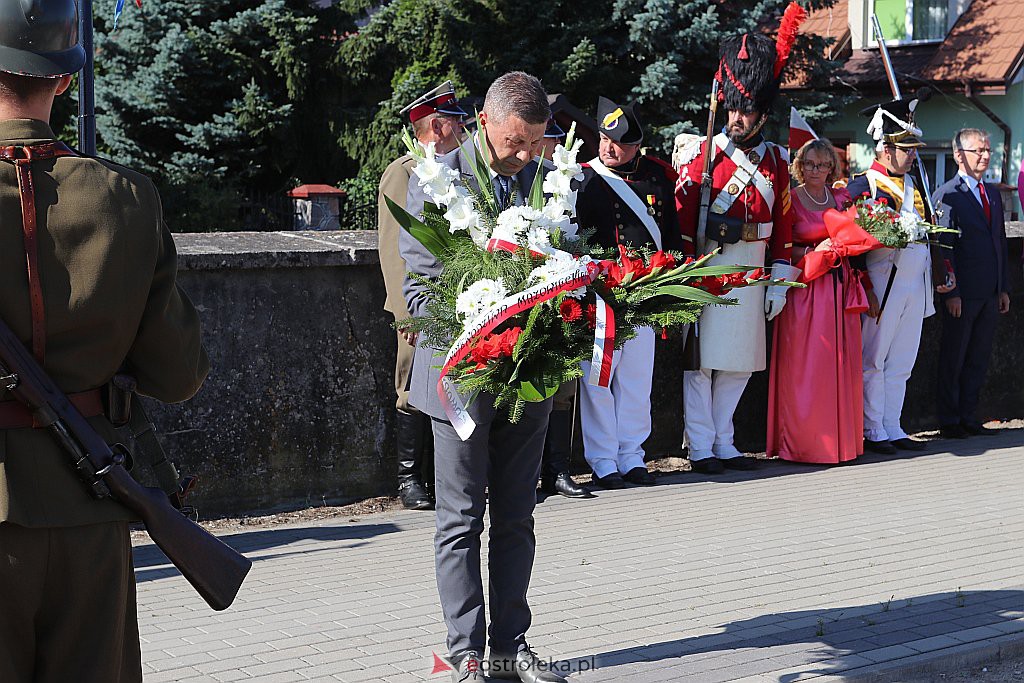 Święto Wojska Polskiego - uroczystości na cmentarzu parafialnym [15.08.2020] - zdjęcie #25 - eOstroleka.pl
