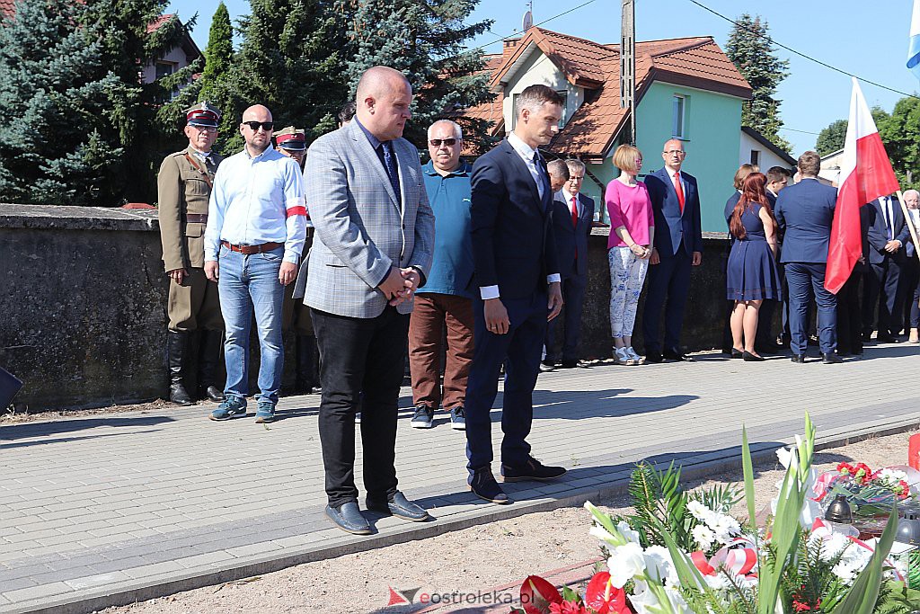 Święto Wojska Polskiego - uroczystości na cmentarzu parafialnym [15.08.2020] - zdjęcie #5 - eOstroleka.pl