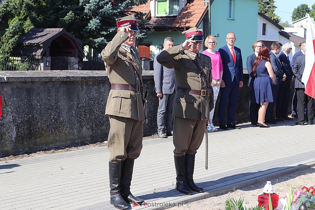 Święto Wojska Polskiego - uroczystości na cmentarzu parafialnym [15.08.2020] - zdjęcie #2 - eOstroleka.pl