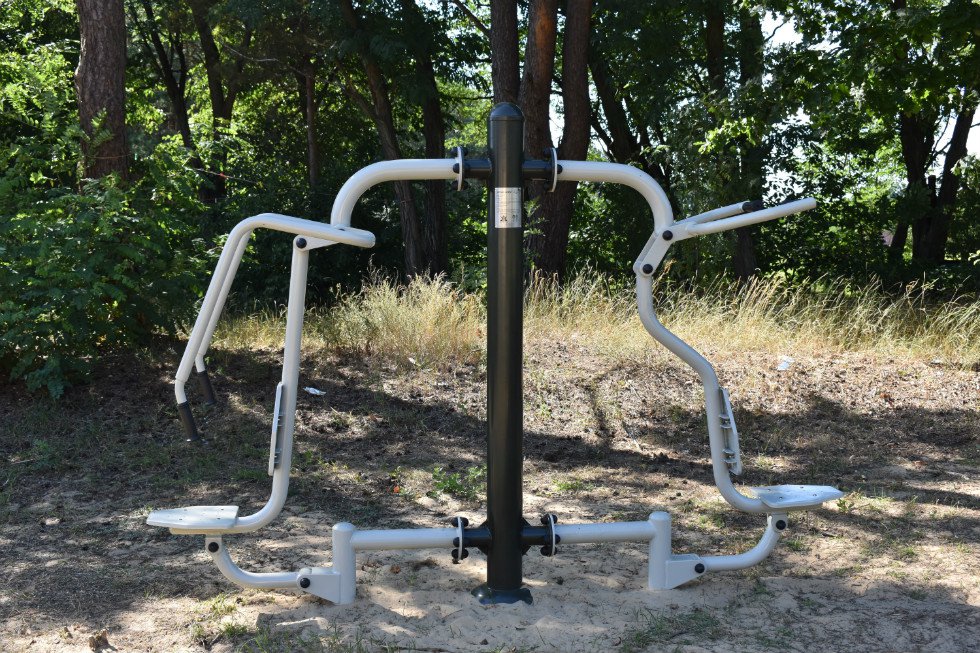 Siłownie plenerowe w Dębach i Serafinie - zdjęcie #6 - eOstroleka.pl