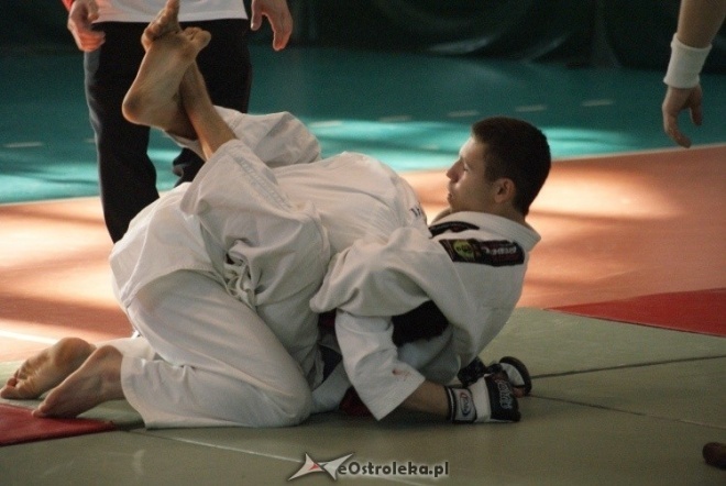 Colloseum - piąta edycja turnieju Ju Jitsu Full Contact (MMA) i Grapplingu w Ostrołęce (30.10.2010) - zdjęcie #116 - eOstroleka.pl
