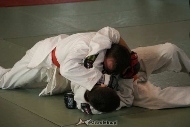 Colloseum - piąta edycja turnieju Ju Jitsu Full Contact (MMA) i Grapplingu w Ostrołęce (30.10.2010) - zdjęcie #113 - eOstroleka.pl