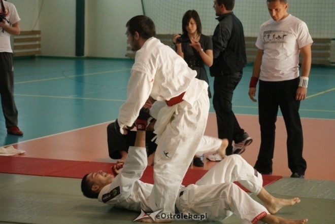 Colloseum - piąta edycja turnieju Ju Jitsu Full Contact (MMA) i Grapplingu w Ostrołęce (30.10.2010) - zdjęcie #111 - eOstroleka.pl