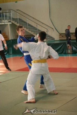 Colloseum - piąta edycja turnieju Ju Jitsu Full Contact (MMA) i Grapplingu w Ostrołęce (30.10.2010) - zdjęcie #110 - eOstroleka.pl