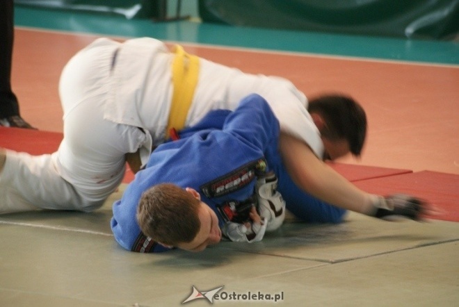Colloseum - piąta edycja turnieju Ju Jitsu Full Contact (MMA) i Grapplingu w Ostrołęce (30.10.2010) - zdjęcie #107 - eOstroleka.pl