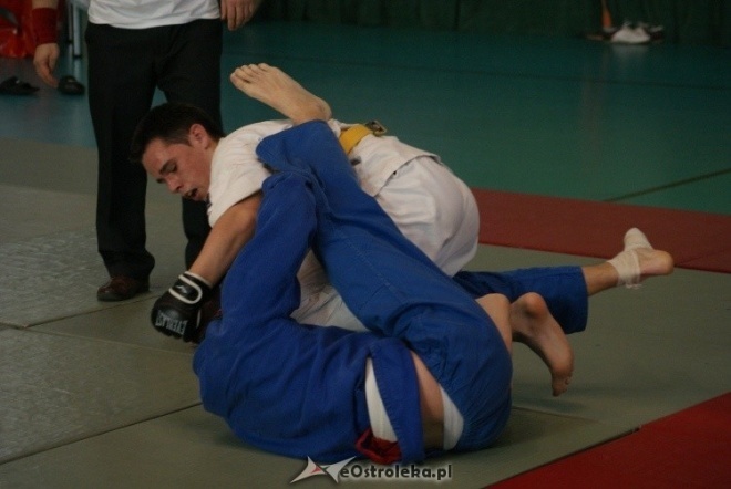 Colloseum - piąta edycja turnieju Ju Jitsu Full Contact (MMA) i Grapplingu w Ostrołęce (30.10.2010) - zdjęcie #102 - eOstroleka.pl