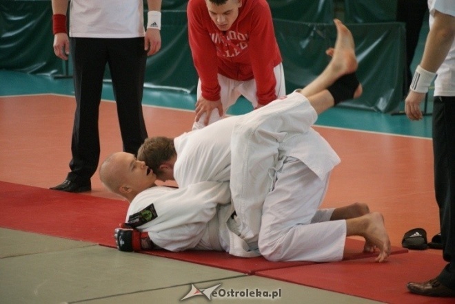 Colloseum - piąta edycja turnieju Ju Jitsu Full Contact (MMA) i Grapplingu w Ostrołęce (30.10.2010) - zdjęcie #87 - eOstroleka.pl