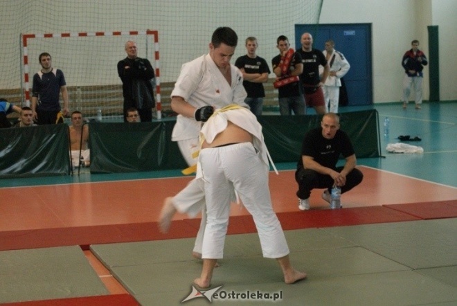 Colloseum - piąta edycja turnieju Ju Jitsu Full Contact (MMA) i Grapplingu w Ostrołęce (30.10.2010) - zdjęcie #72 - eOstroleka.pl