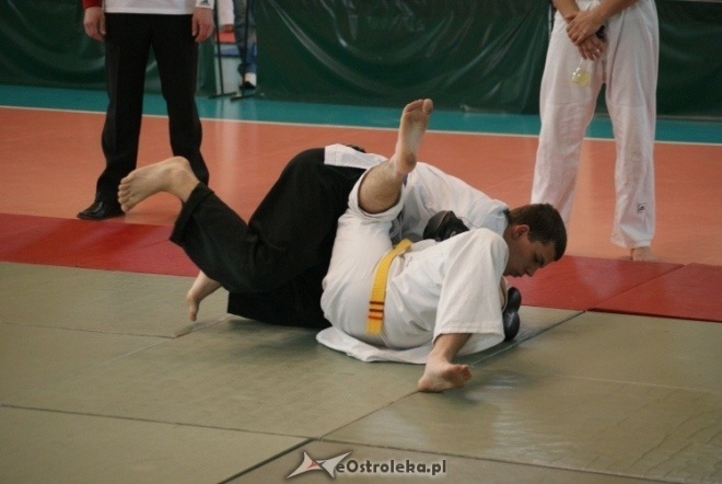 Colloseum - piąta edycja turnieju Ju Jitsu Full Contact (MMA) i Grapplingu w Ostrołęce (30.10.2010) - zdjęcie #68 - eOstroleka.pl