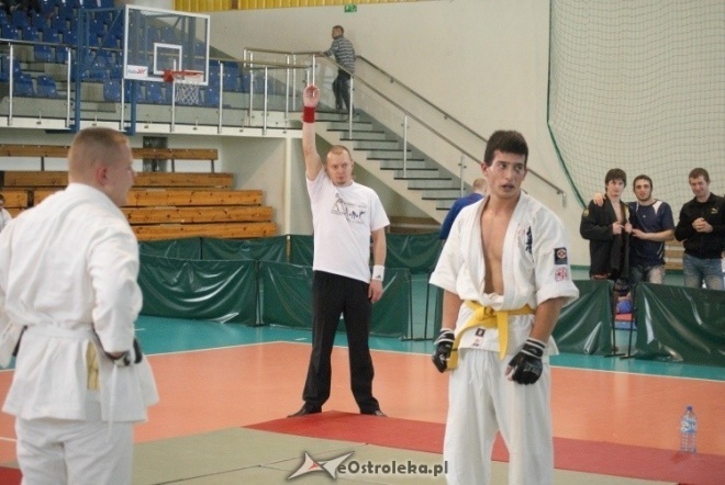 Colloseum - piąta edycja turnieju Ju Jitsu Full Contact (MMA) i Grapplingu w Ostrołęce (30.10.2010) - zdjęcie #61 - eOstroleka.pl