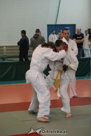 Colloseum - piąta edycja turnieju Ju Jitsu Full Contact (MMA) i Grapplingu w Ostrołęce (30.10.2010) - zdjęcie #38 - eOstroleka.pl