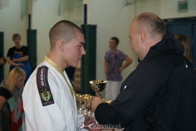 Colloseum - piąta edycja turnieju Ju Jitsu Full Contact (MMA) i Grapplingu w Ostrołęce (30.10.2010) - zdjęcie #18 - eOstroleka.pl