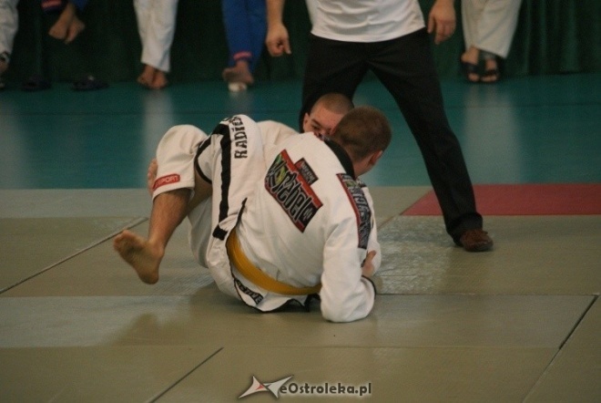 Colloseum - piąta edycja turnieju Ju Jitsu Full Contact (MMA) i Grapplingu w Ostrołęce (30.10.2010) - zdjęcie #6 - eOstroleka.pl