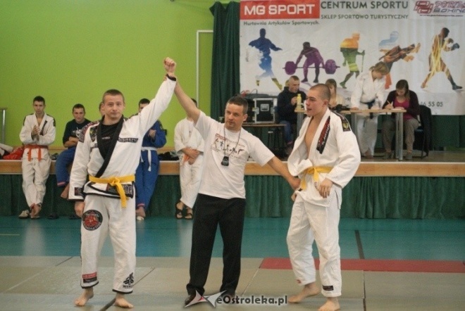 Colloseum - piąta edycja turnieju Ju Jitsu Full Contact (MMA) i Grapplingu w Ostrołęce (30.10.2010) - zdjęcie #1 - eOstroleka.pl