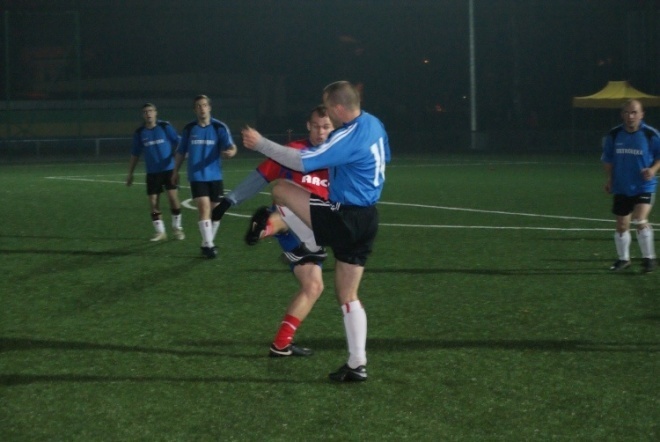 Turniej piłki nożnej 7 - finał (29.10.2010) - zdjęcie #34 - eOstroleka.pl