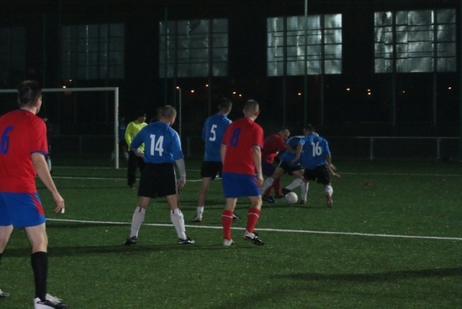 Turniej piłki nożnej 7 - finał (29.10.2010) - zdjęcie #32 - eOstroleka.pl