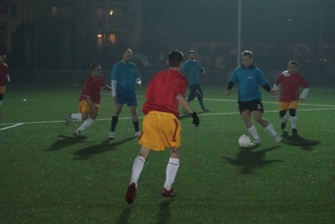 Turniej piłki nożnej 7 - finał (29.10.2010) - zdjęcie #30 - eOstroleka.pl