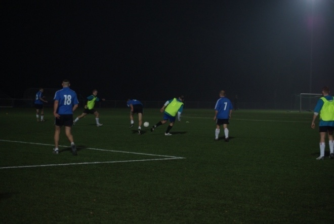Turniej piłki nożnej 7 - finał (29.10.2010) - zdjęcie #24 - eOstroleka.pl