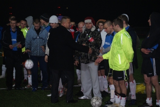 Turniej piłki nożnej 7 - finał (29.10.2010) - zdjęcie #9 - eOstroleka.pl