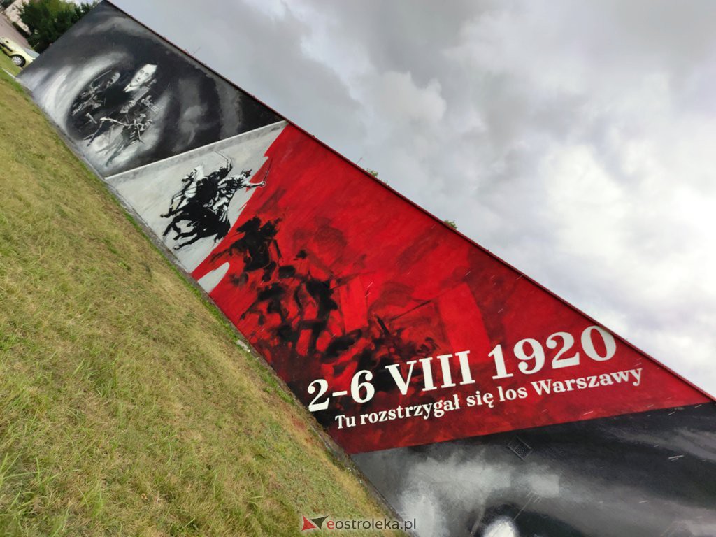 Mural historyczny przy Steyera [27.08.2020] - zdjęcie #6 - eOstroleka.pl