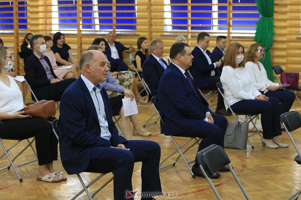 Nominacje nauczycielskie i dyrektorskie w ostrołęckich szkołach [28.08.2020] - zdjęcie #2 - eOstroleka.pl