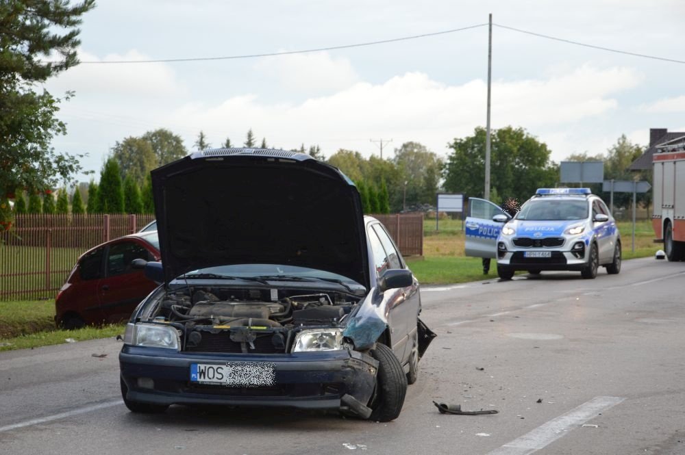 Wypadek w Pokrzywnicy [31.08.2020] - zdjęcie #15 - eOstroleka.pl