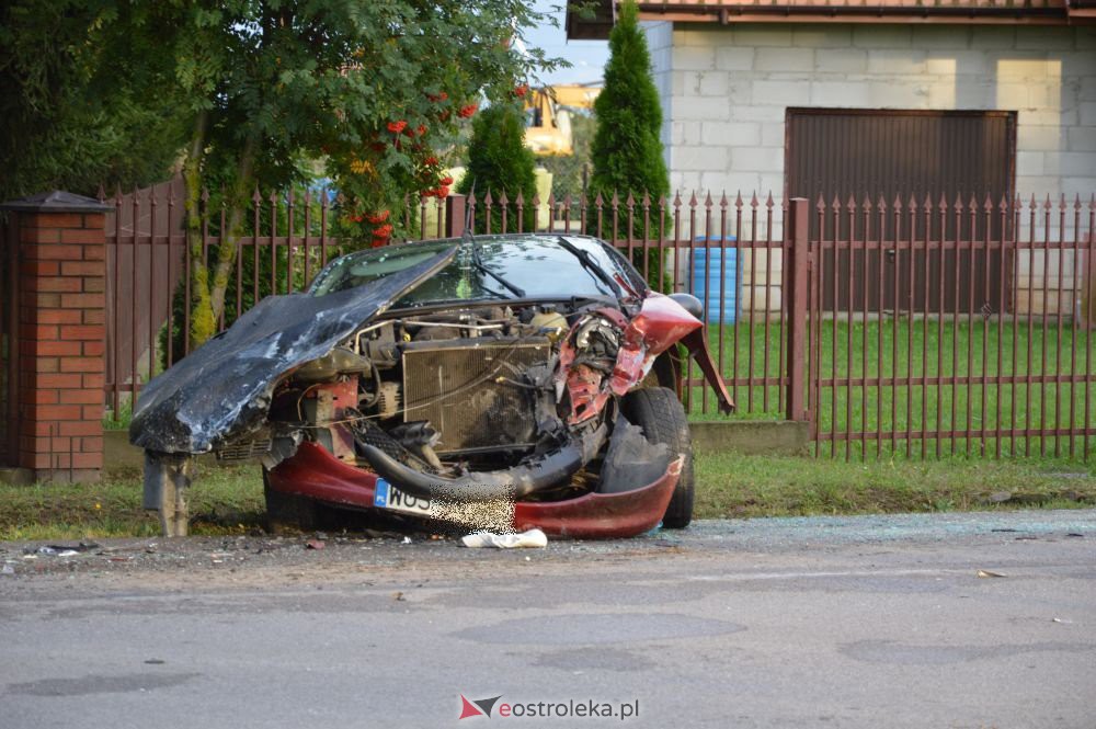 Wypadek w Pokrzywnicy [31.08.2020] - zdjęcie #4 - eOstroleka.pl