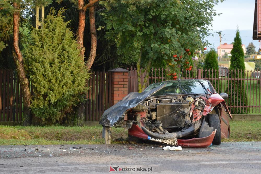 Wypadek w Pokrzywnicy [31.08.2020] - zdjęcie #11 - eOstroleka.pl