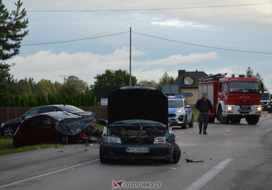 Wypadek w Pokrzywnicy [31.08.2020] - zdjęcie #13 - eOstroleka.pl