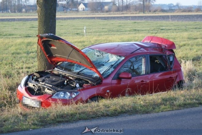 Wypadek pod Kadzidłem (01.11.2010) - zdjęcie #14 - eOstroleka.pl