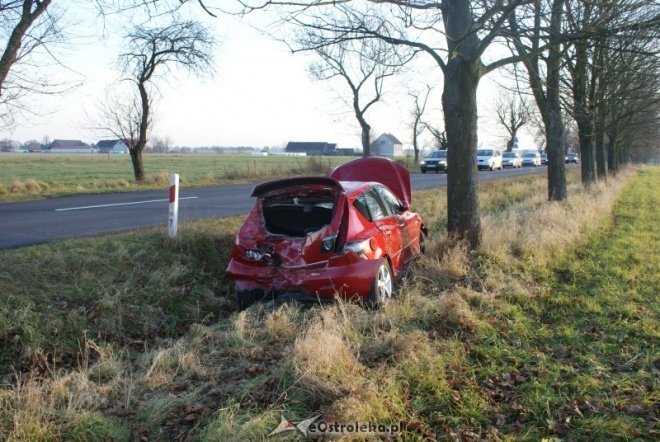Wypadek pod Kadzidłem (01.11.2010) - zdjęcie #7 - eOstroleka.pl