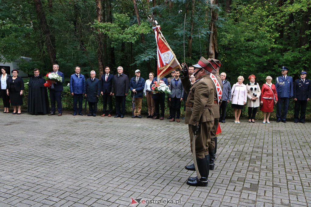 Ostrołęckie obchody 81. rocznicy wybuchu II Wojny Światowej [01.09.2020] - zdjęcie #8 - eOstroleka.pl