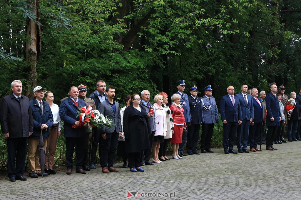 Ostrołęckie obchody 81. rocznicy wybuchu II Wojny Światowej [01.09.2020] - zdjęcie #18 - eOstroleka.pl