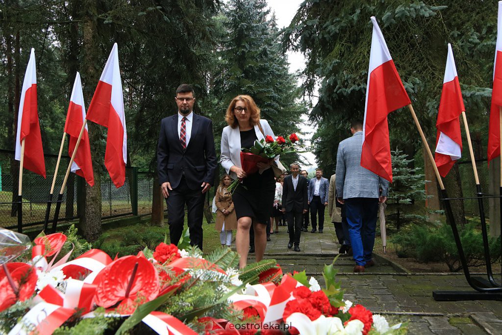 Ostrołęckie obchody 81. rocznicy wybuchu II Wojny Światowej [01.09.2020] - zdjęcie #5 - eOstroleka.pl