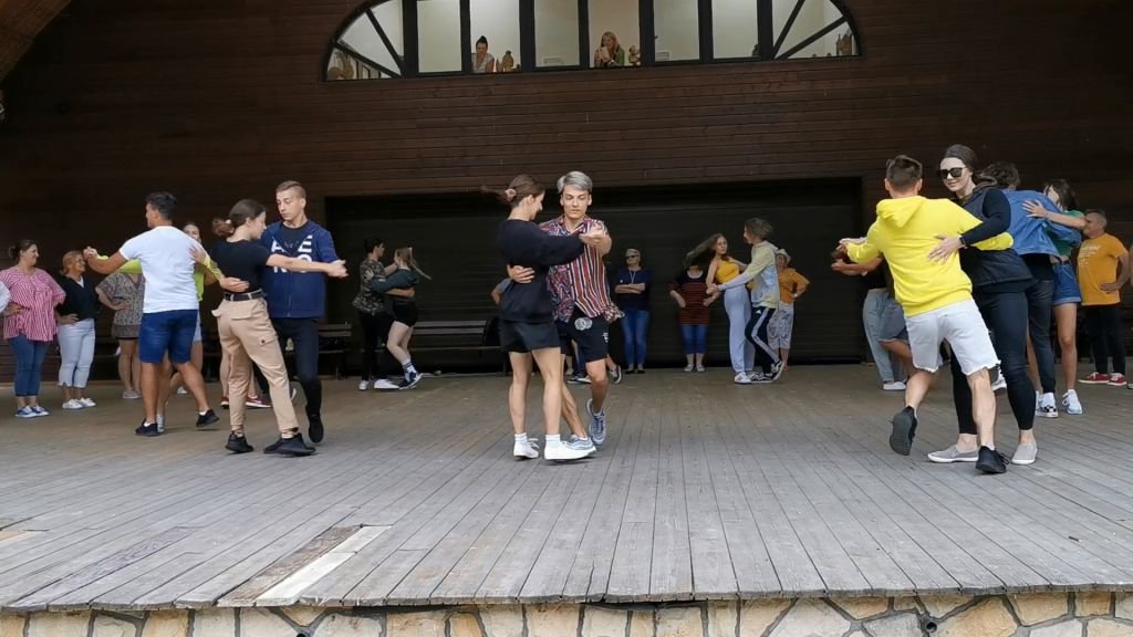 Kurpianka na warsztatach folklorystycznych w Iwoniczu [03.09.2020] - zdjęcie #7 - eOstroleka.pl