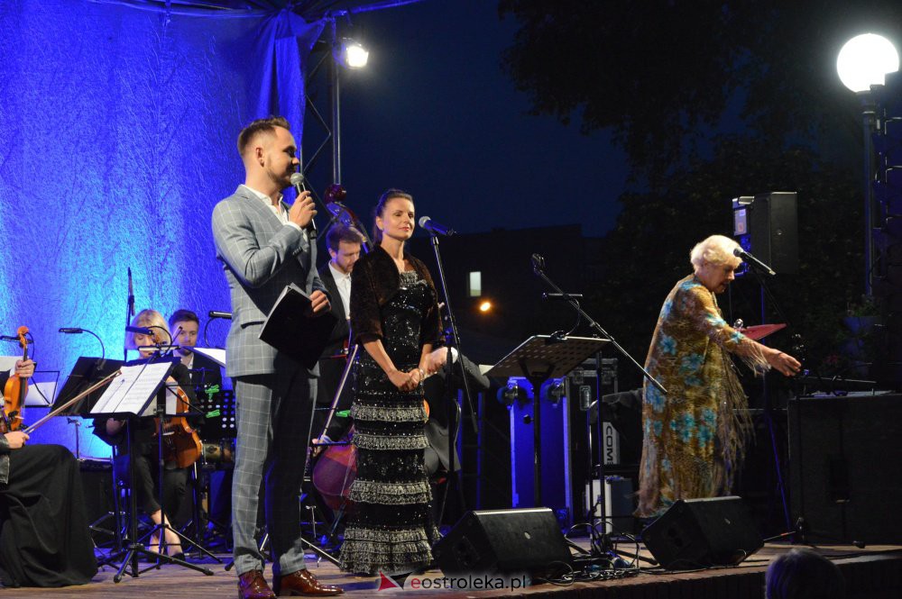 Ostrołęckie Operalia TYLKO MI CIEBIE MAMO… [4.09.2020] - zdjęcie #19 - eOstroleka.pl
